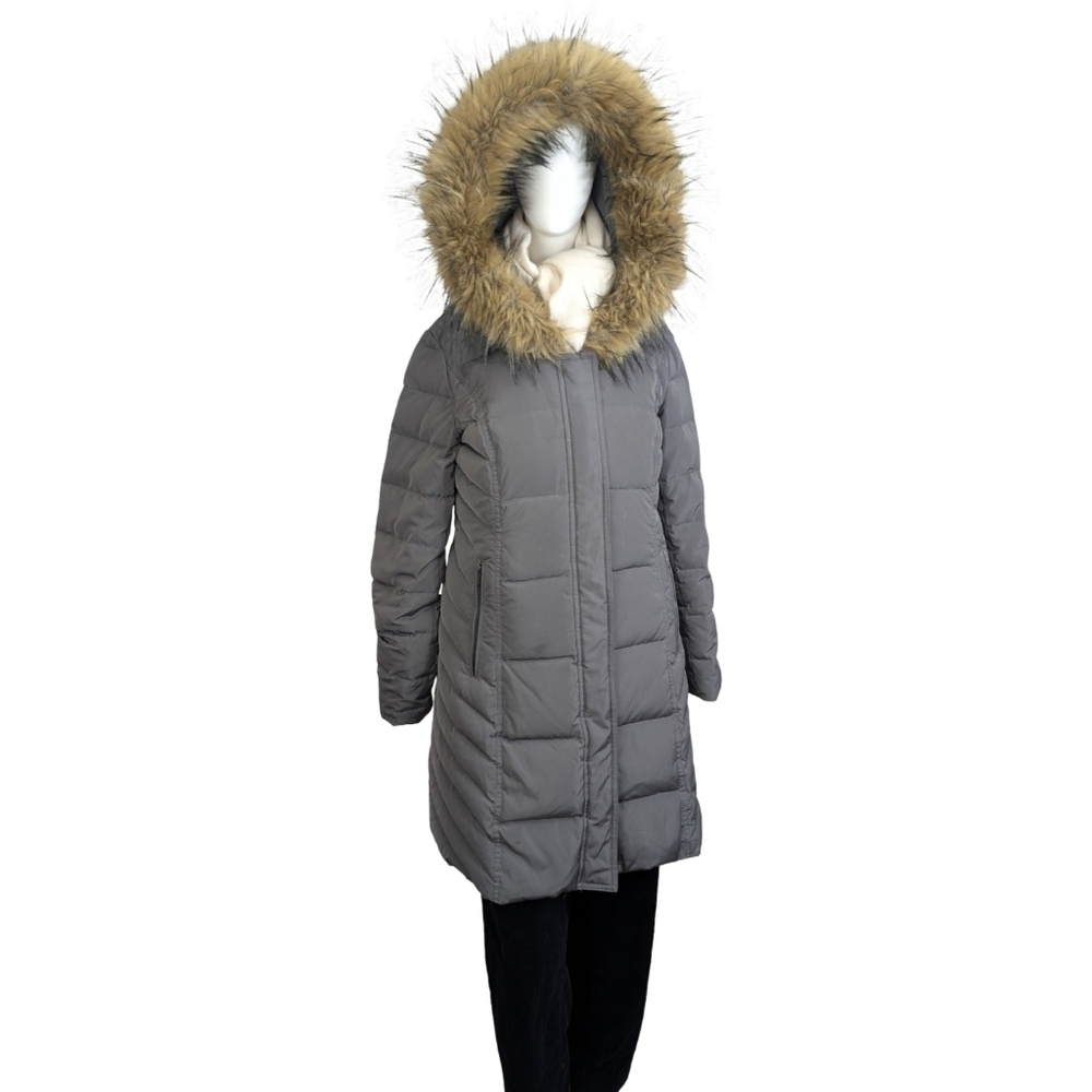 Cole Haan Down Filled Grey Puffer Jacket with Faux Fur Trim Size Medium Cozy